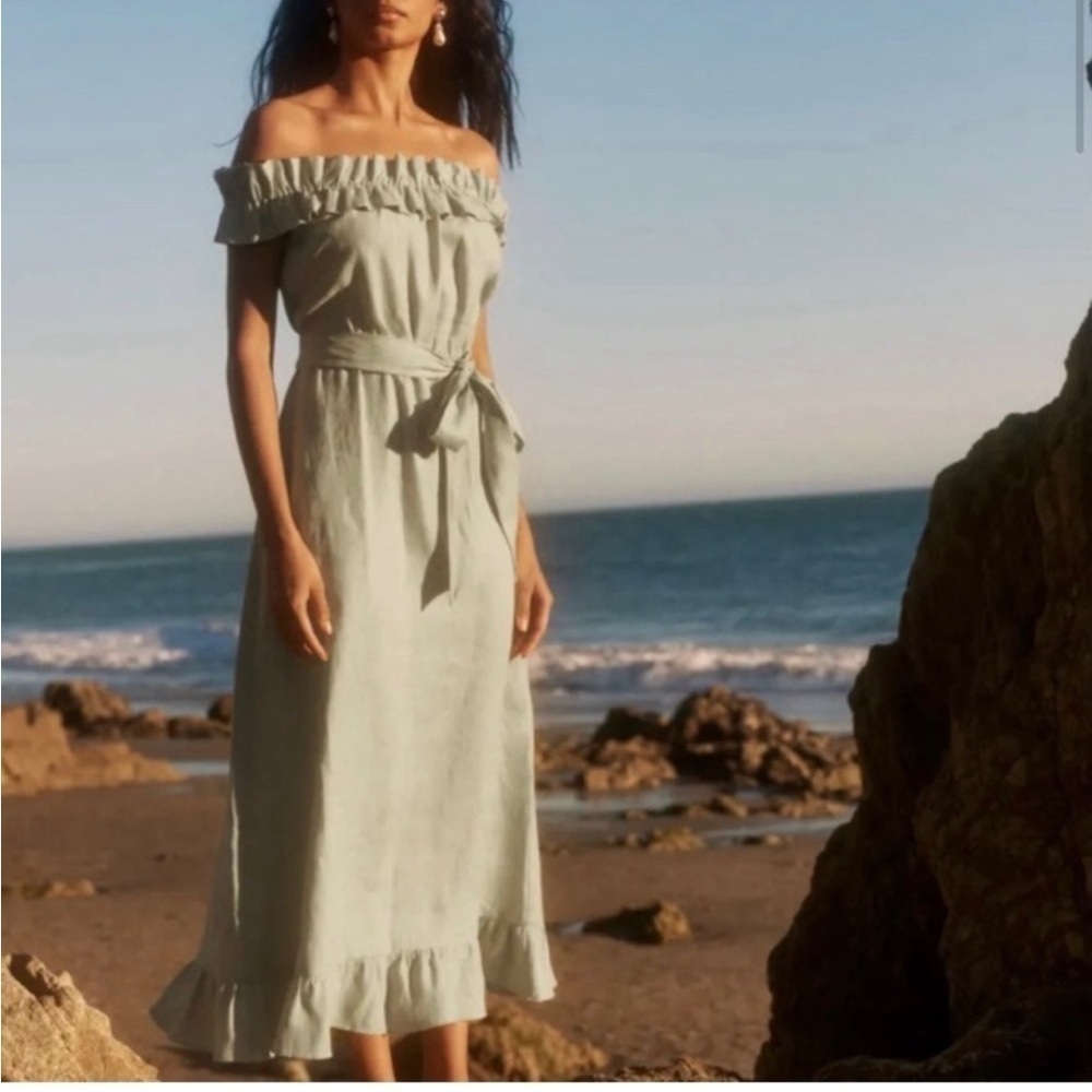 Reformation Sycamore Midi Dress
Dried Herbs XS - Picture 6 of 10